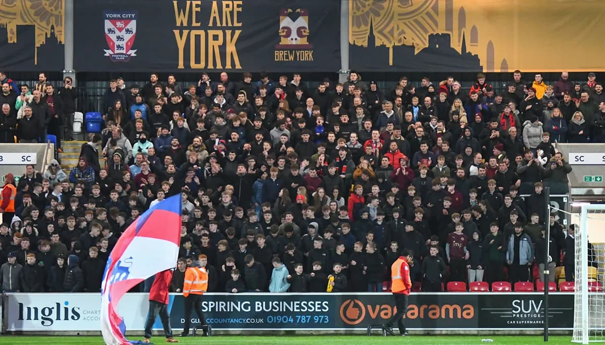 York City : la police enquête après une vidéo montrant un joueur frappant un supporter