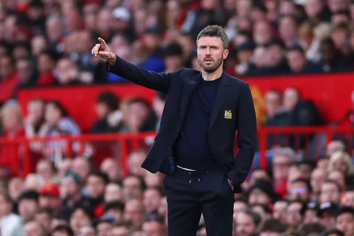 Michael Carrick Favorite for Permanent Manchester United Manager Role in 2026