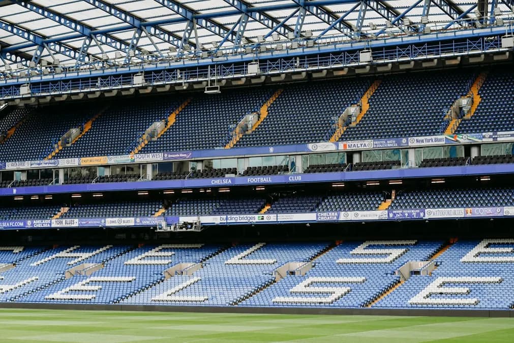 Xabi Alonso à Chelsea : les défis tactiques et les enjeux du mercato en Premier League