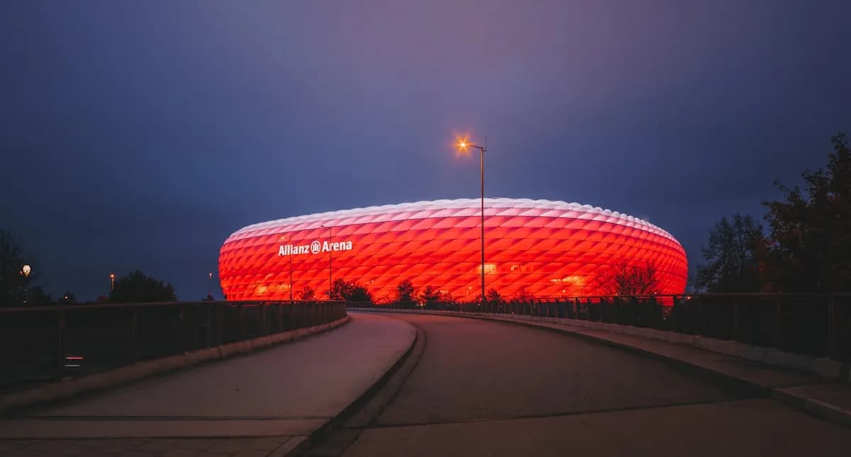 Bayern Munich : Rumeur avancée pour l'arrivée de Sergiño Dest et Ismael Saibari