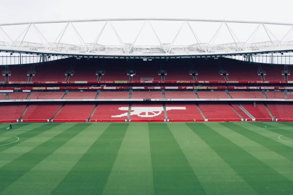 Bournemouth rejette l'intérêt d'Arsenal pour Alex Scott
