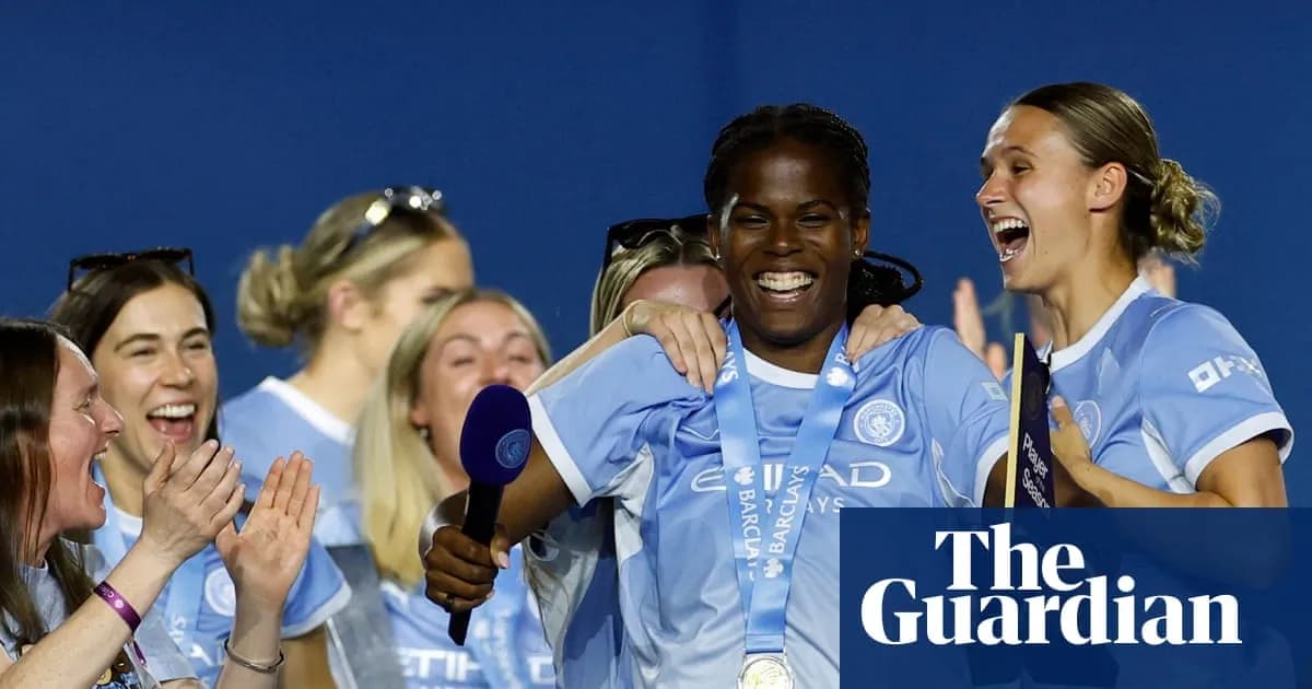 Khadija Shaw prolonge à Manchester City pour un contrat record