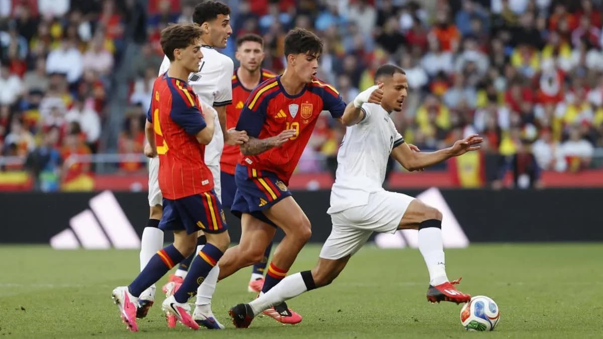 Marc Bernal, le futur de l'Espagne, pourrait-il rejoindre les rangs de la Selección?