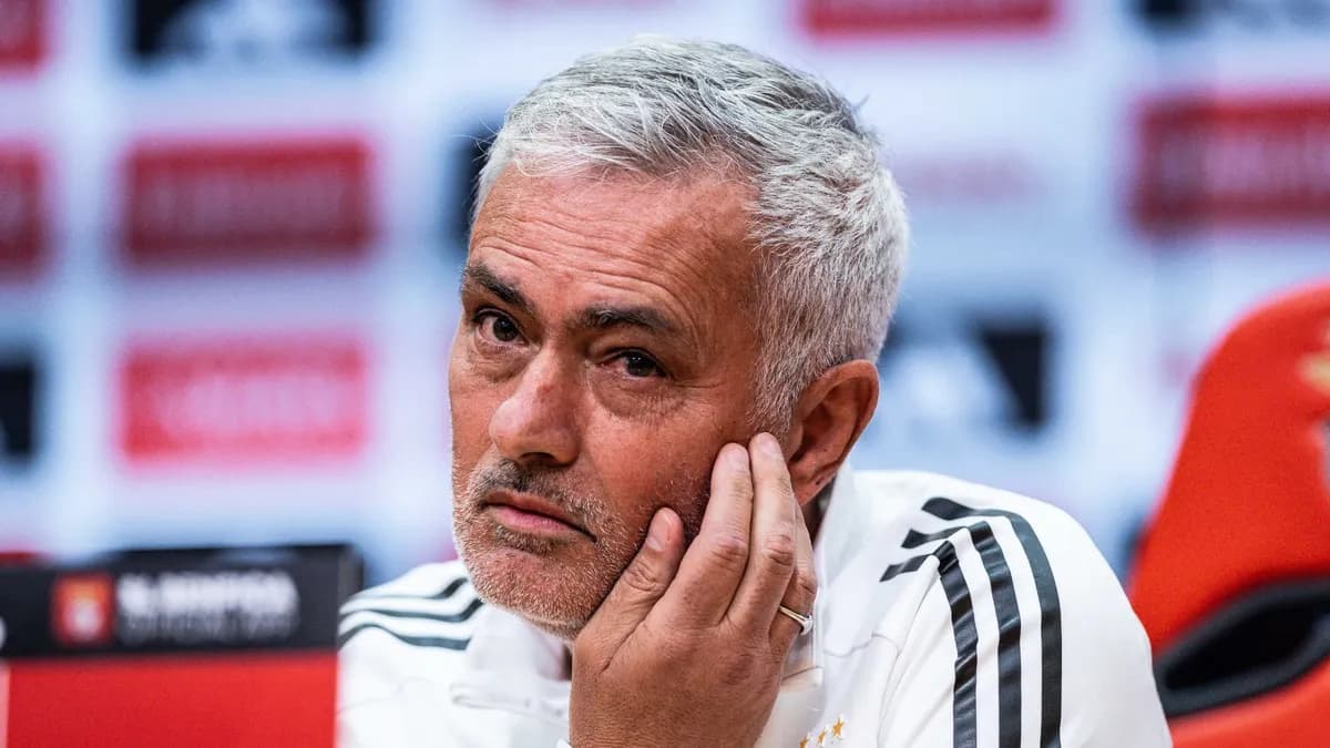 José Mourinho confirme des contacts avec le Real Madrid pour un futur poste d'entraîneur