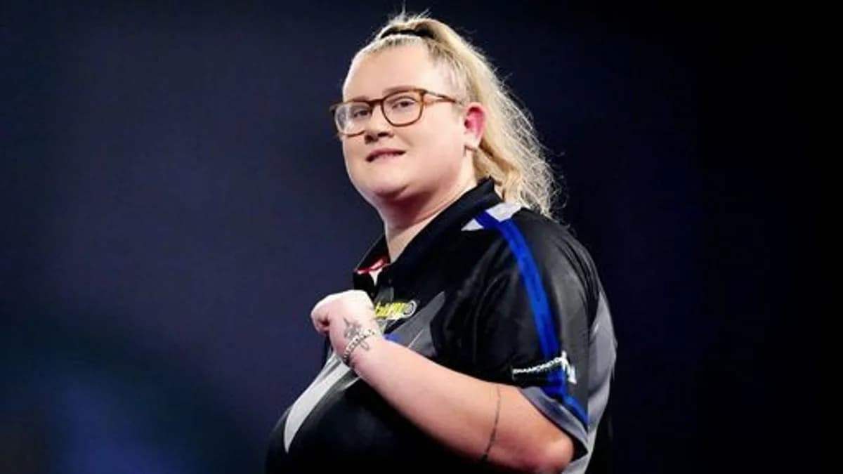 Beau Greaves domine la PDC Women's Series mais une règle pourrait freiner sa progression