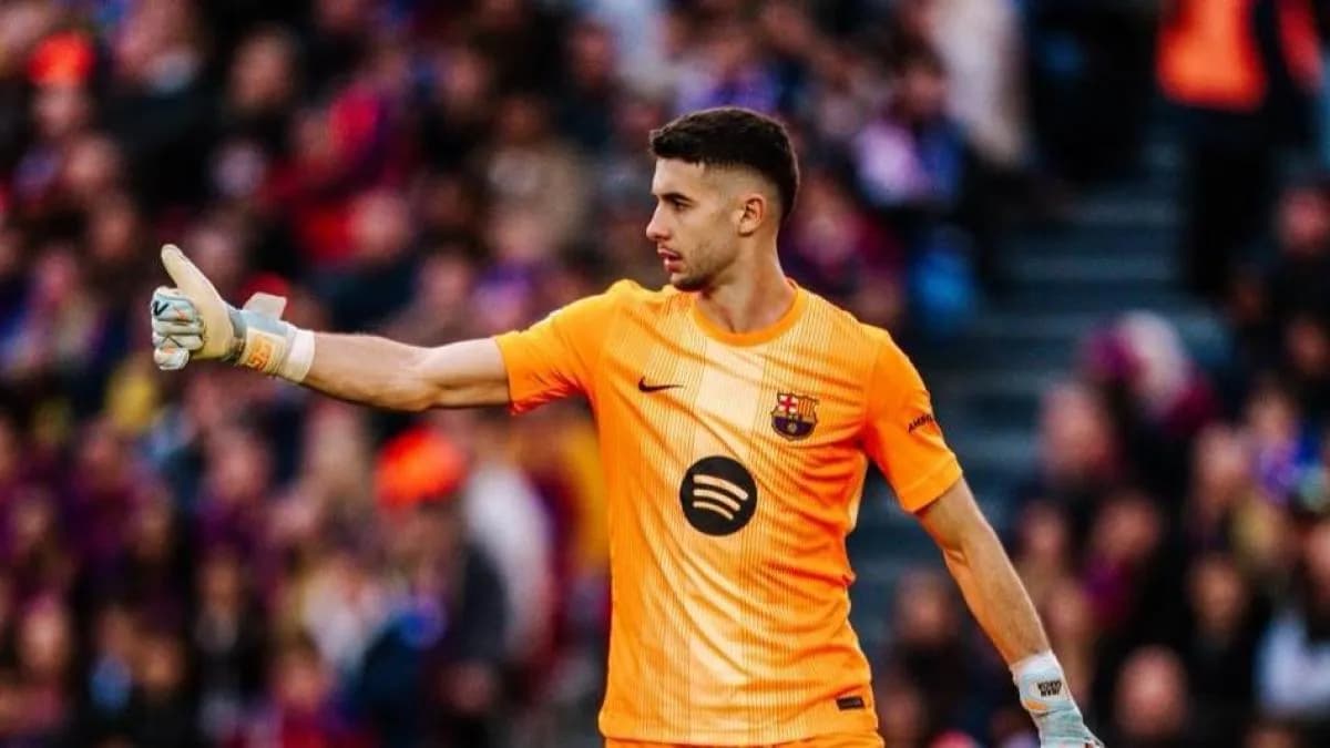 Joan Garcia at FC Barcelona: The Key Goalkeeper for Stability in La Liga