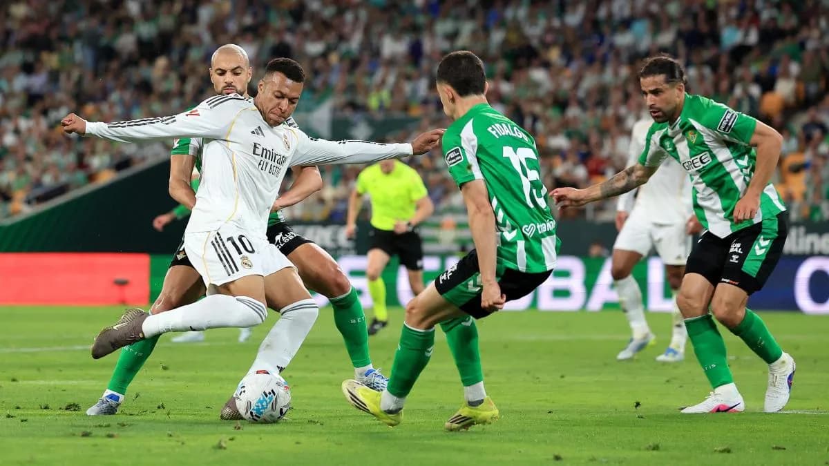 Mbappé au bord de la suspension avant le Clásico : un coup dur pour le Real Madrid