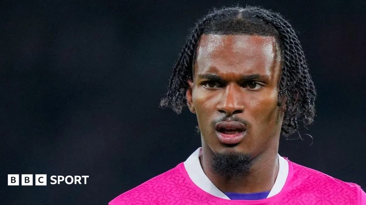 Coventry City officialise la signature de l'ailier Yann Gboho, cousin de Desire Doué