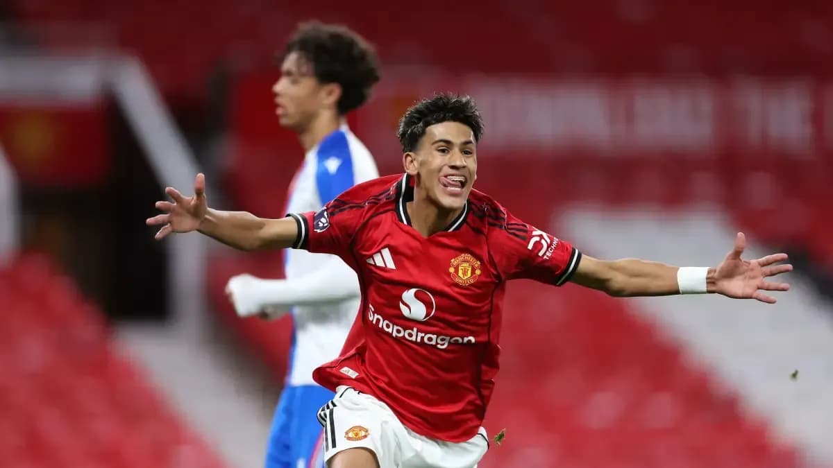 Manchester United offre une bourse d'études à JJ Gabriel pour le retenir, rumeur de départ