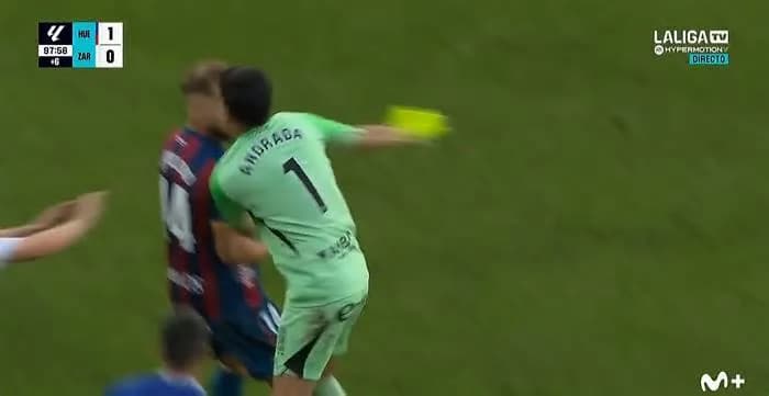 Chaos in the Aragonese Derby: Zaragoza Goalkeeper Sent Off After Punch