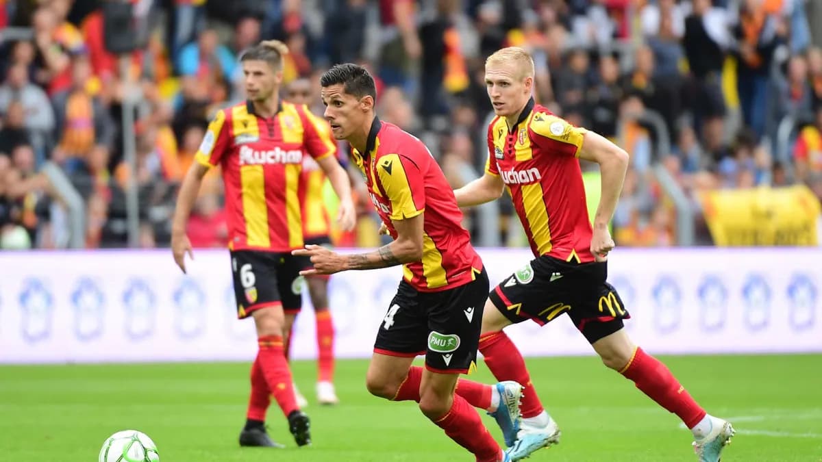 RC Lens : l'analyse de son statut de pilier et de sa ferveur inégalée en Ligue 1