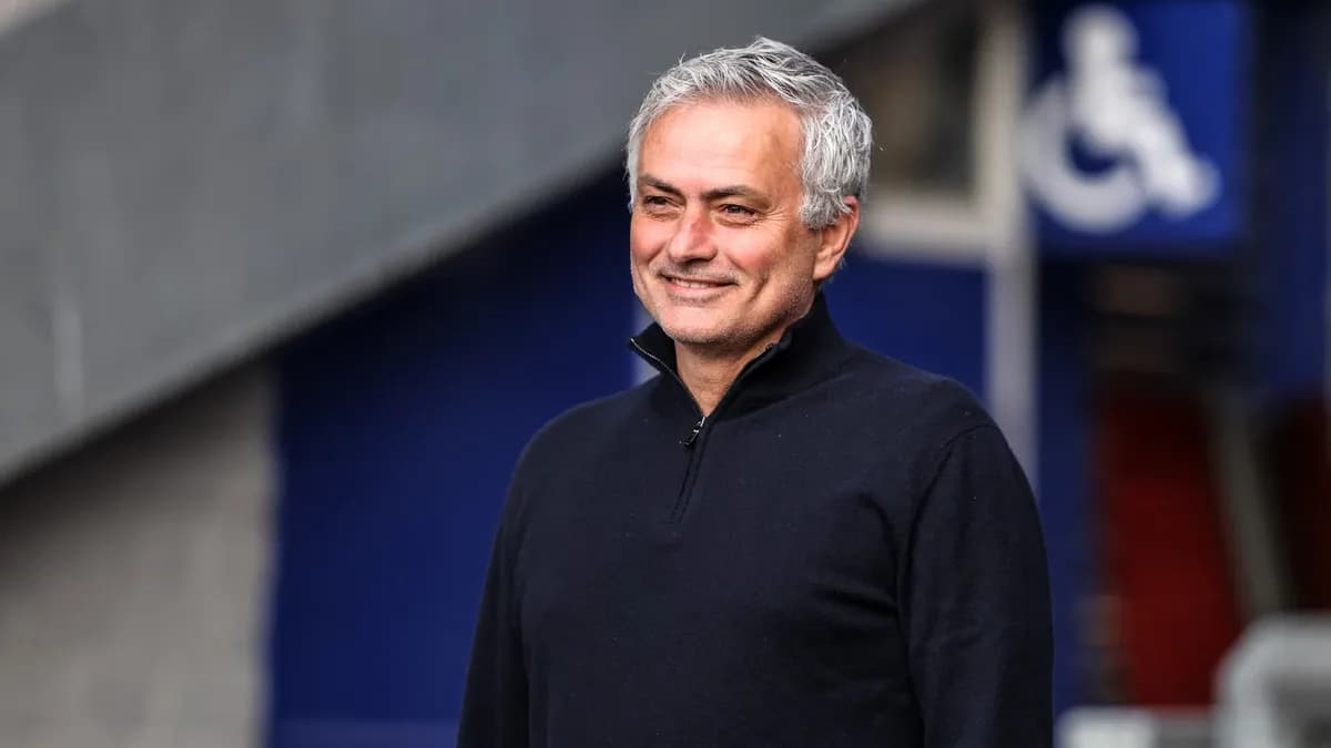 José Mourinho : parcours et palmarès d’un entraîneur incontournable du football européen