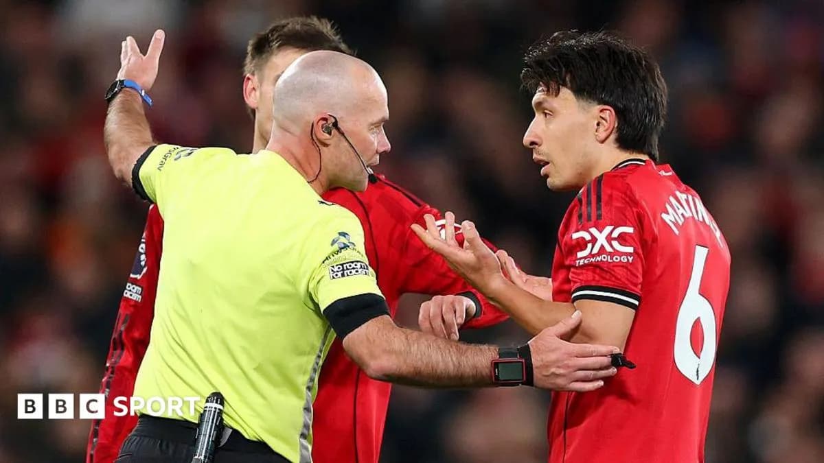 FA rejette l’appel de Manchester United contre le carton rouge de Martinez pour tirage de cheveux